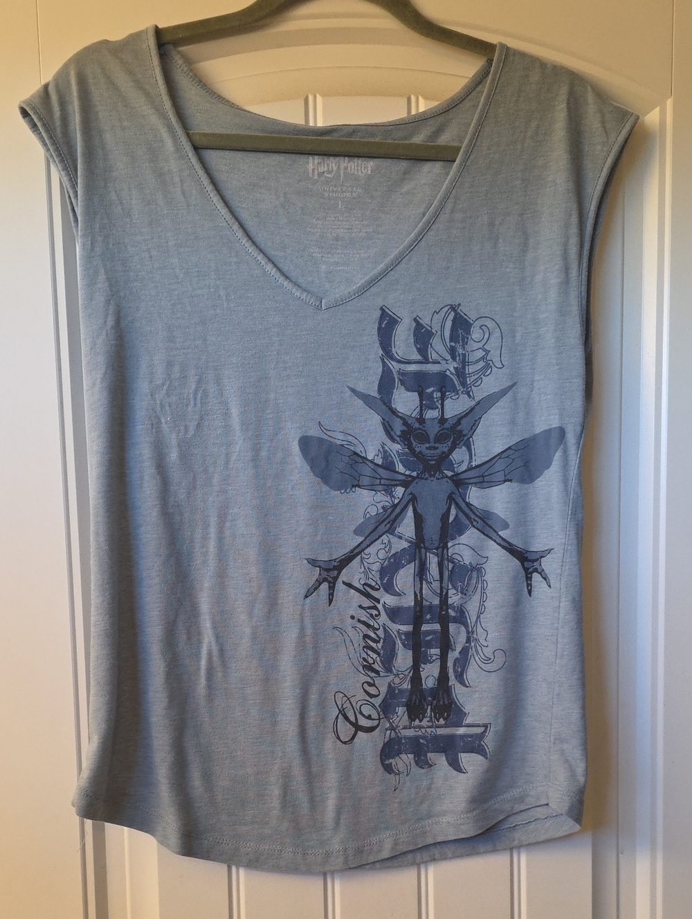 Warner Bros. Women’s Light Blue Graphic Tank with Navy Print